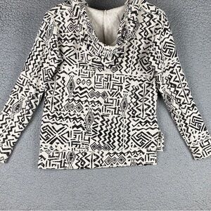 Geometric Patterned Black and White Blouse